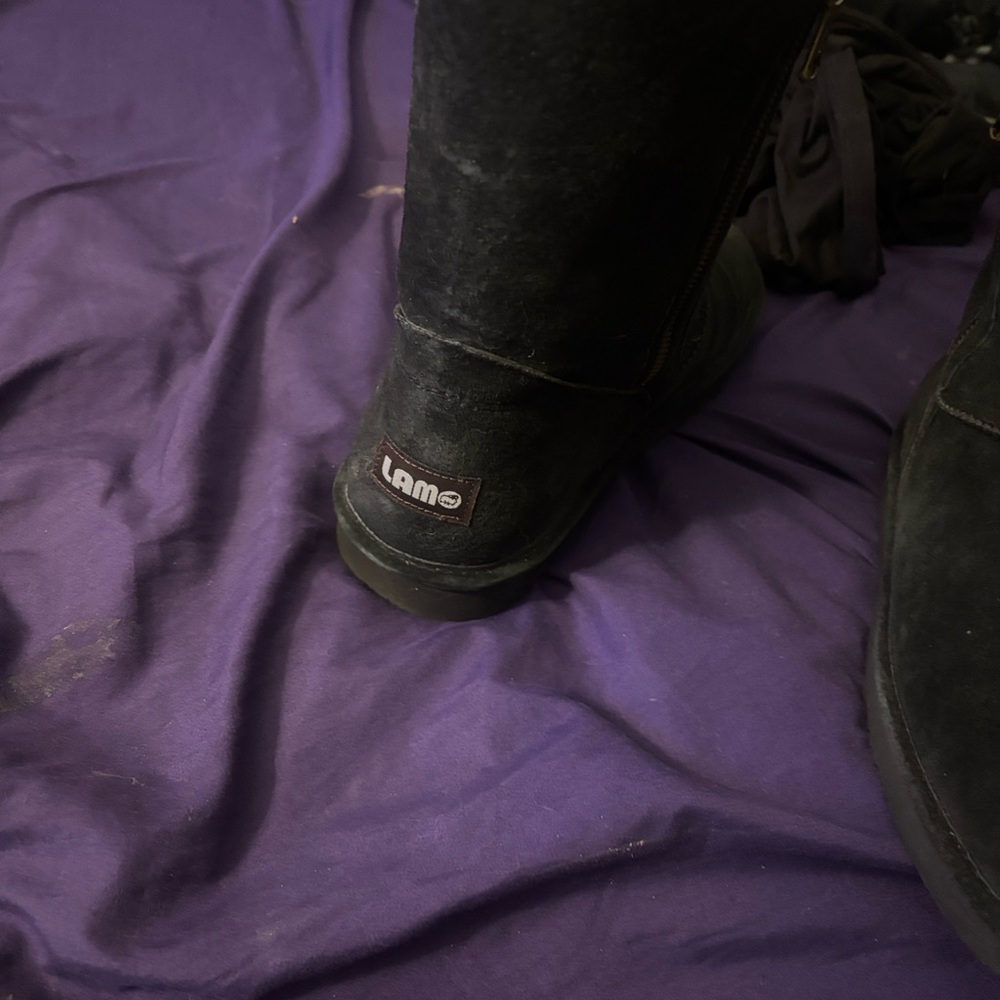 Lamo Black Suede Footwear